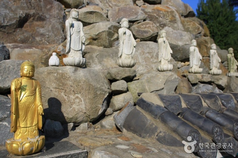 Wawoojongsa Temple (Waujeongsa) - Yongin (25/37)