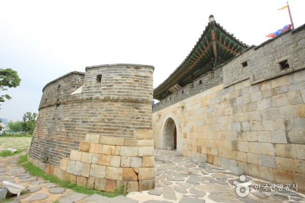 Changnyongmun Gate