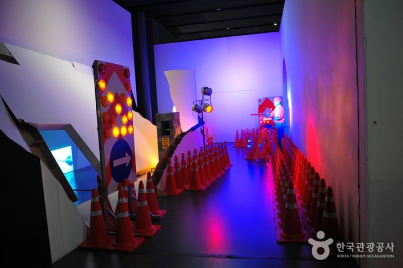 NJP Art Center  (4/12)