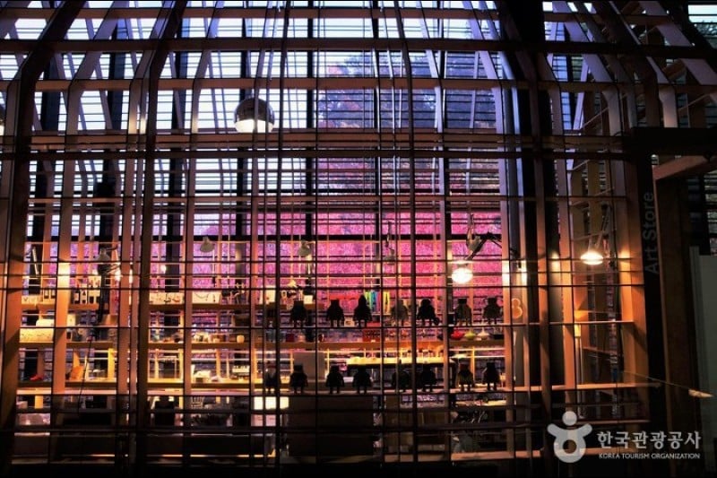 NJP Art Center  (10/12)