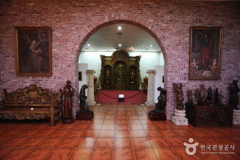 The Latin American Cultural Center Museum 