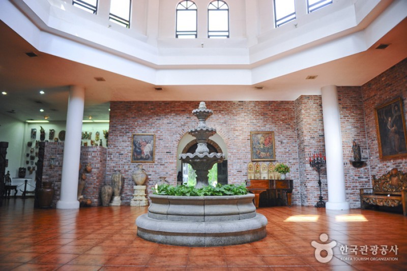 The Latin American Cultural Center Museum 