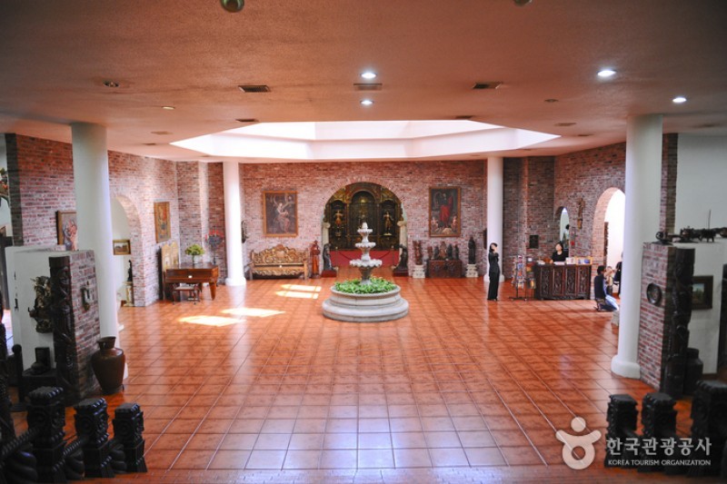 The Latin American Cultural Center Museum 