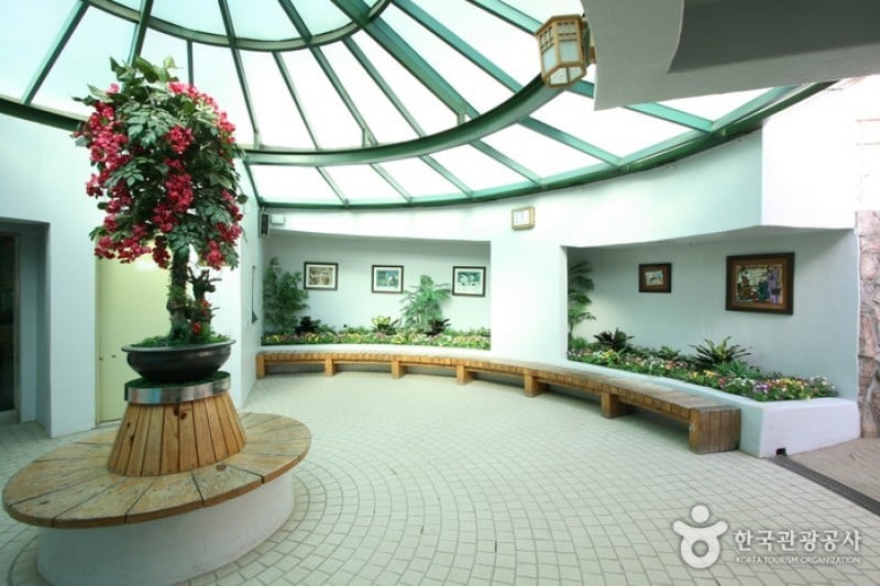 Firefly Restroom  (3/3)