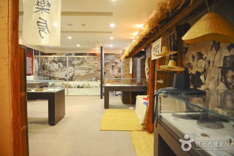 Anseong Machum Museum  (3/9)