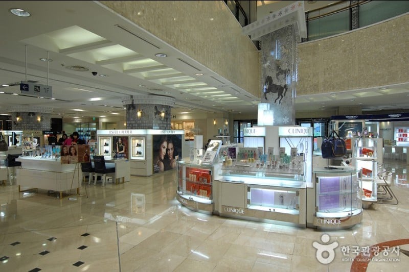 Galleria Department Store - Suwon Branch  (1/4)