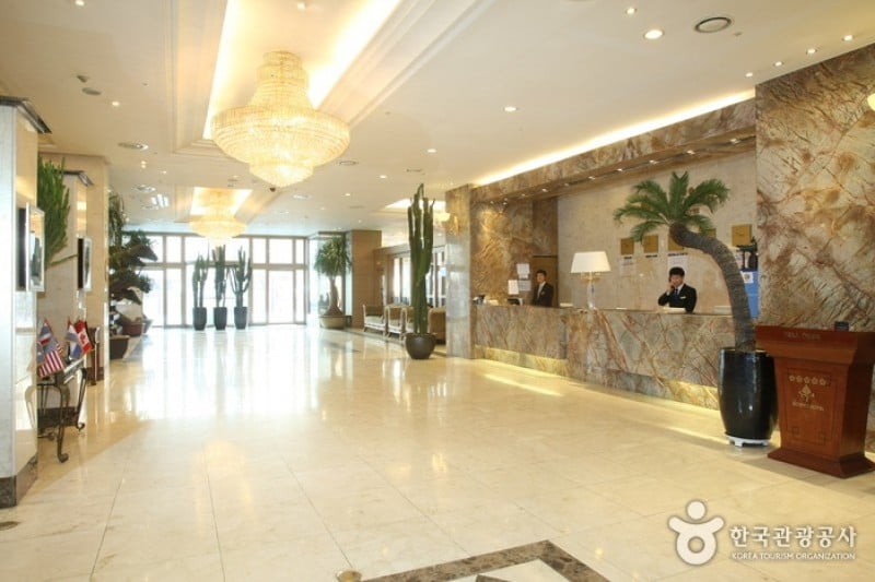 Koryo Hotel  (4/13)