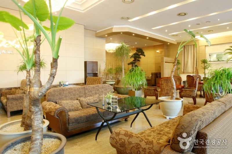 Koryo Hotel  (5/13)