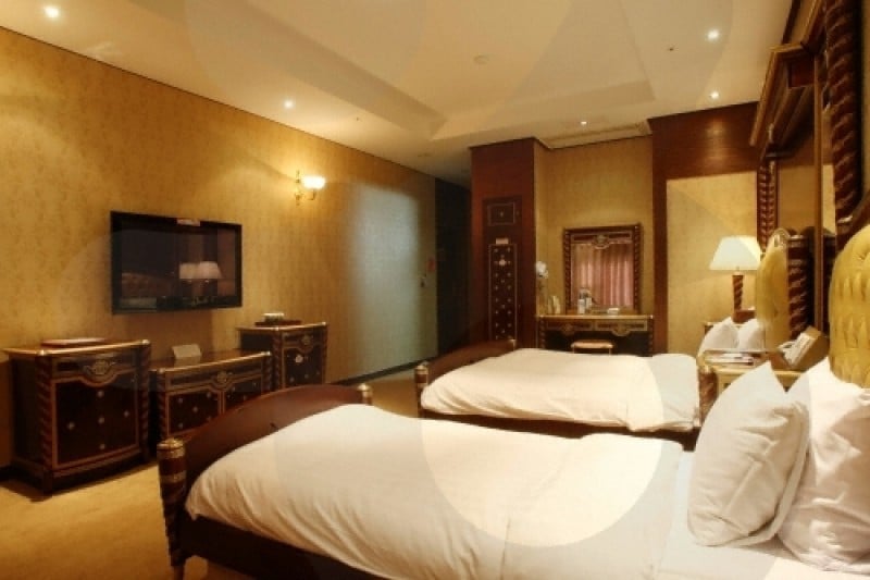 Koryo Hotel  (8/13)