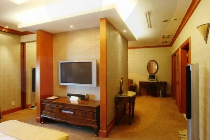 Koryo Hotel  (11/13)