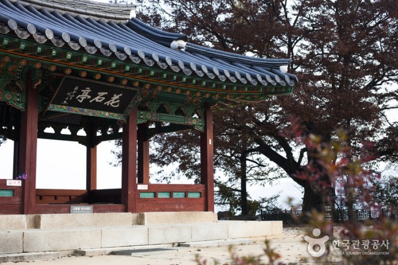 Hwaseokjeong Pavilion  (1/11)