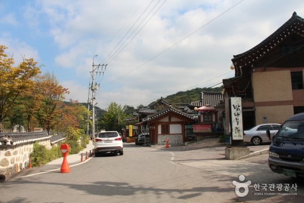 Traditional Food Town around Namhansanseong Fortress