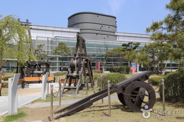 Suwon Hwaseong Museum