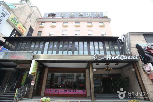 Central Hotel