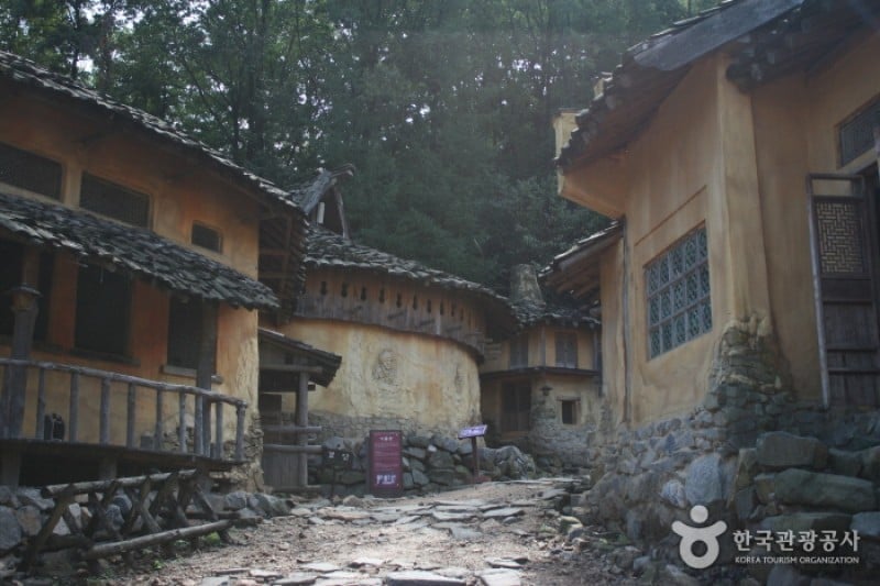 Goguryeo Blacksmith Town  (7/8)