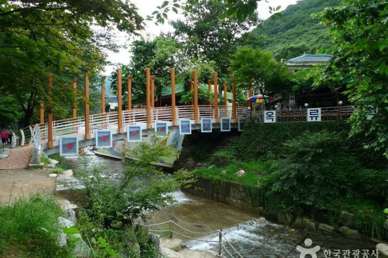 Soyosan Mountain (소요산국민관광지) (5/6)