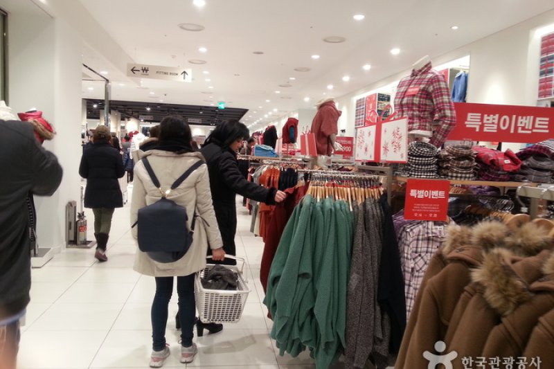 Lotte Department Store - Bundang Branch  (2/4)