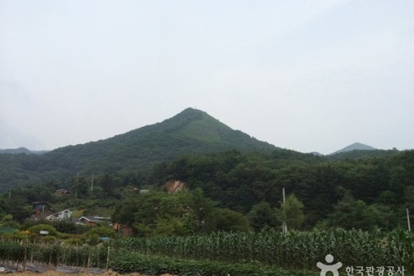 Baegunbong Peak