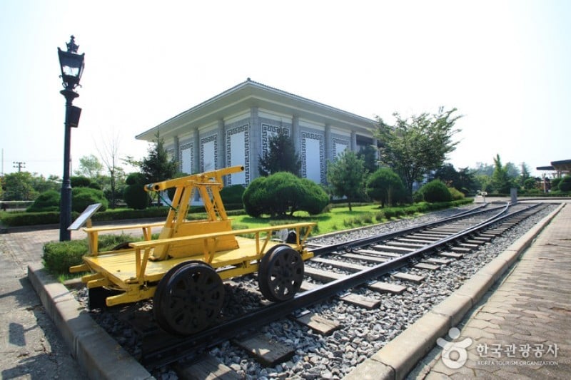 Railroad Museum  (19/24)