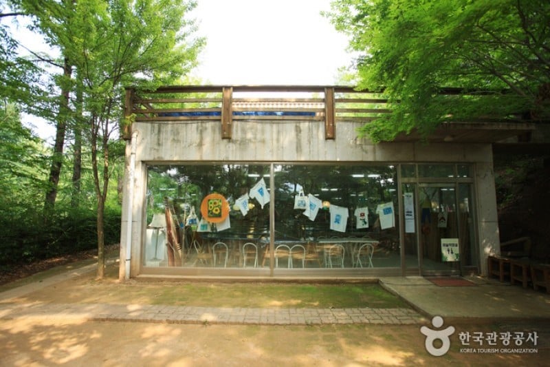 Batangol Arts Center  (4/7)