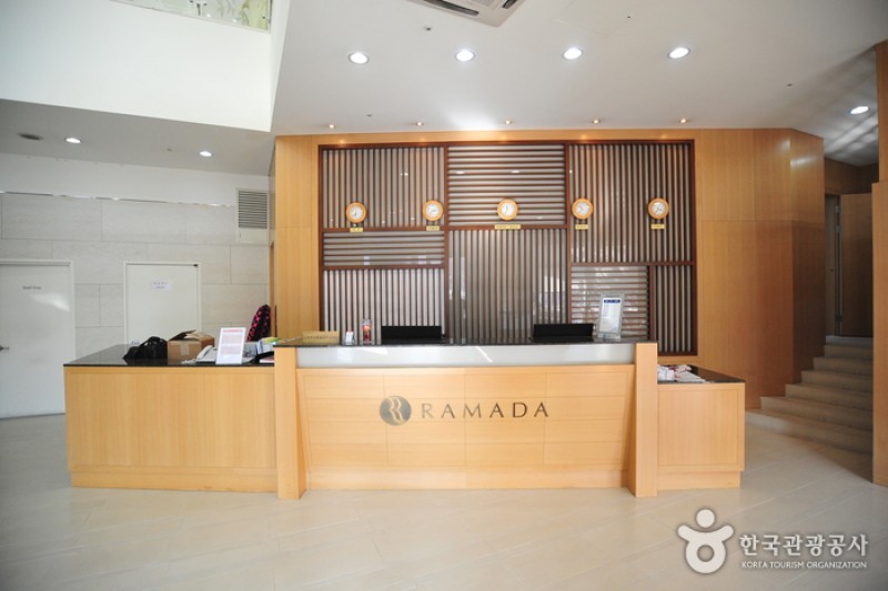 Ramada Dongtan - Goodstay  (4/16)