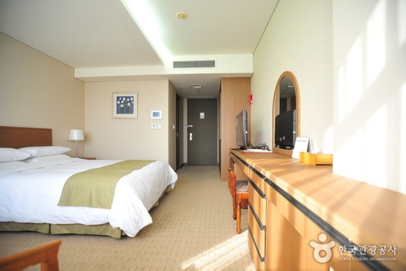Ramada Dongtan - Goodstay  (6/16)