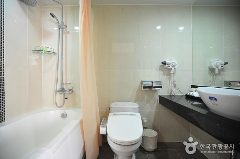 Ramada Dongtan - Goodstay  (12/16)