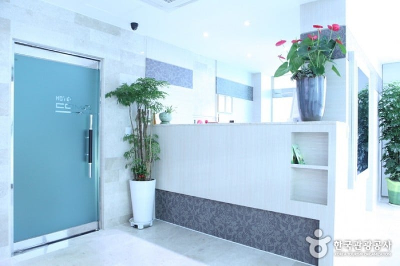 Suwon Hotel Como - Goodstay  (2/15)