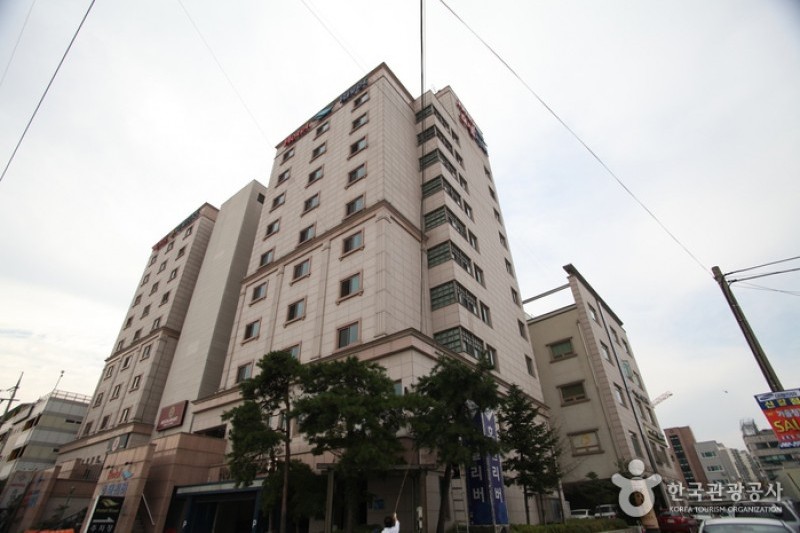 Hotel River - Goodstay  (9/17)