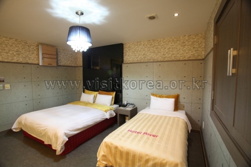 Hotel River - Goodstay  (15/17)