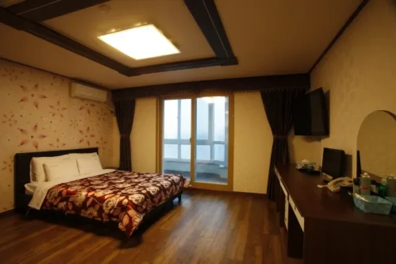 SKY Hotel Pension - Goodstay  (2/14)