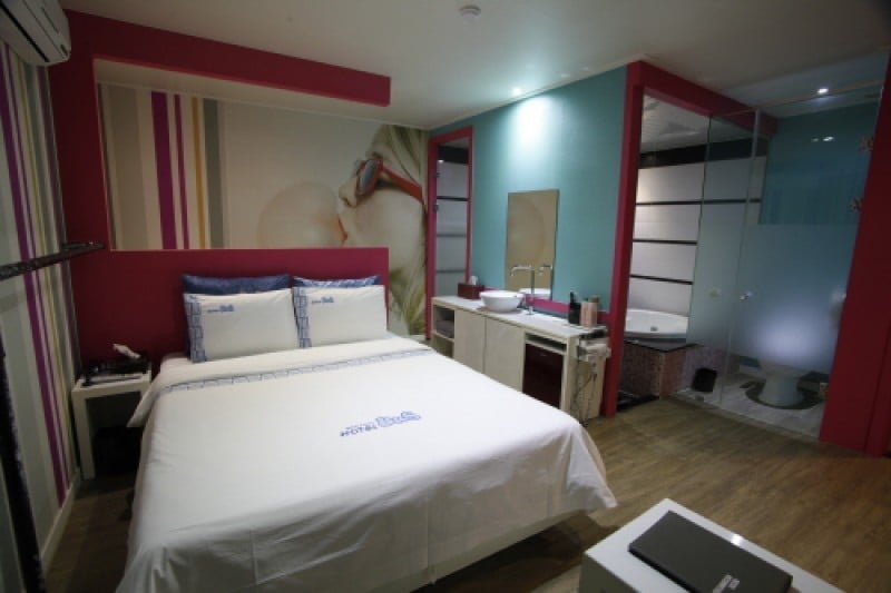 Hotel Bus - Goodstay  (15/23)