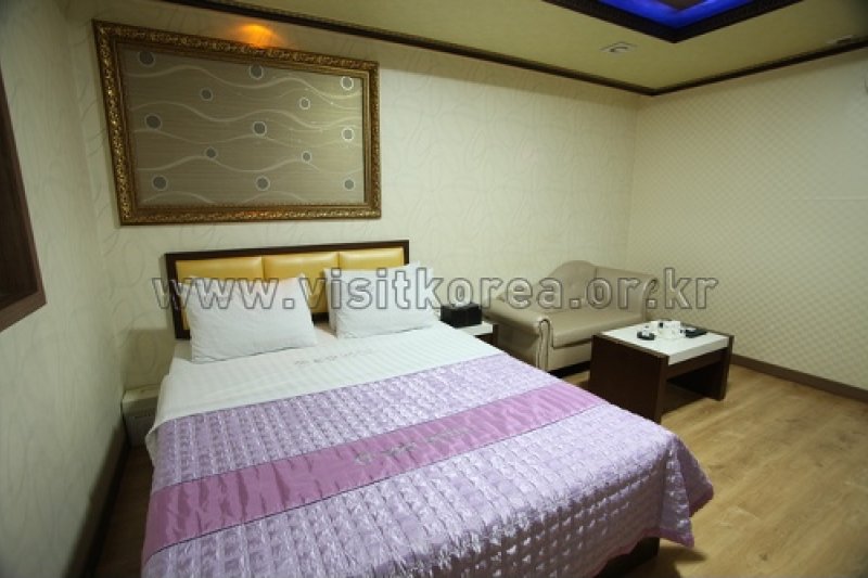 Theme Motel - Goodstay  (4/13)