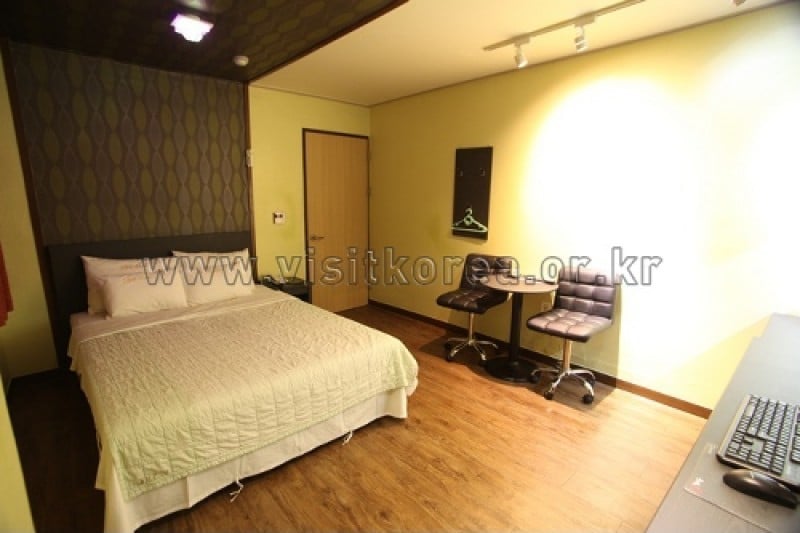 Grand Motel - Goodstay  (12/18)