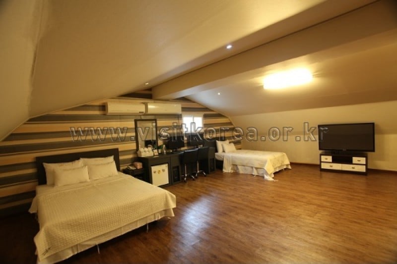 Grand Motel - Goodstay  (15/18)