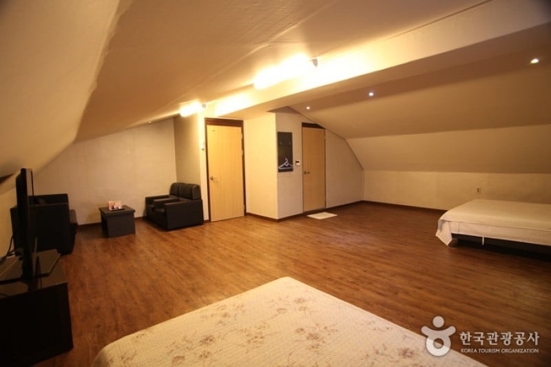 Grand Motel - Goodstay  (17/18)