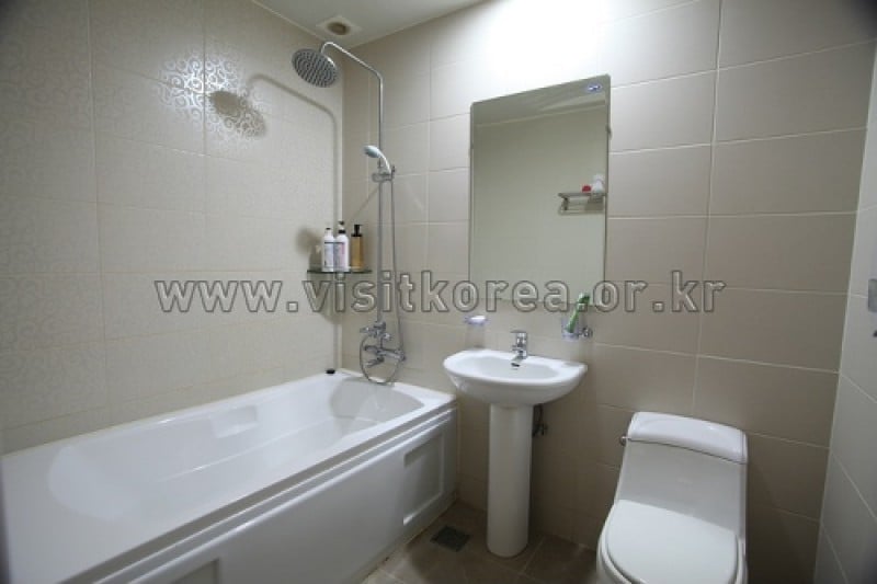Naviya Hotel - Goodstay  (6/16)