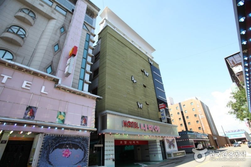 Naviya Hotel - Goodstay  (8/16)