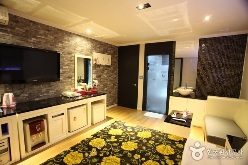 Naviya Hotel - Goodstay  (15/16)