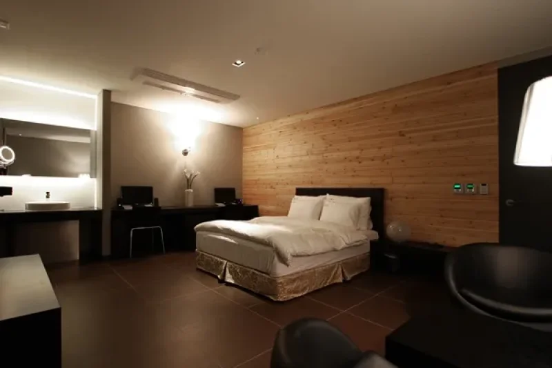 Hills Hotel - Goodstay  (5/18)