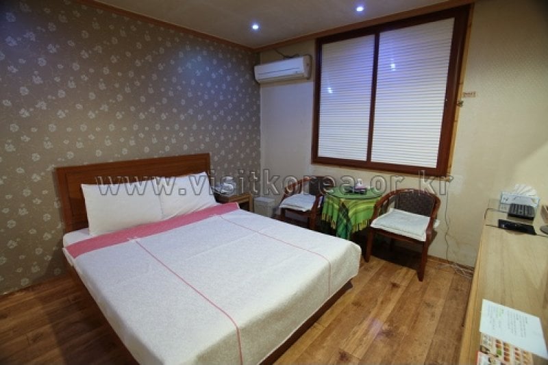 Bandi Hotel - Goodstay  (3/12)