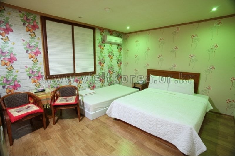 Bandi Hotel - Goodstay  (11/12)