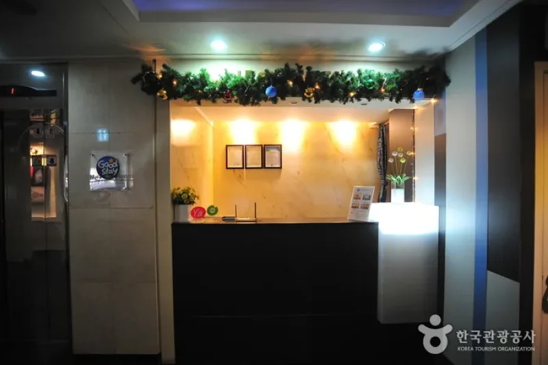 Hotel Cyber - Goodstay  (5/5)