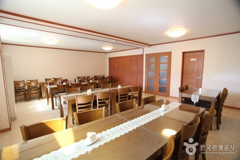 Cinema - Goodstay  (9/9)