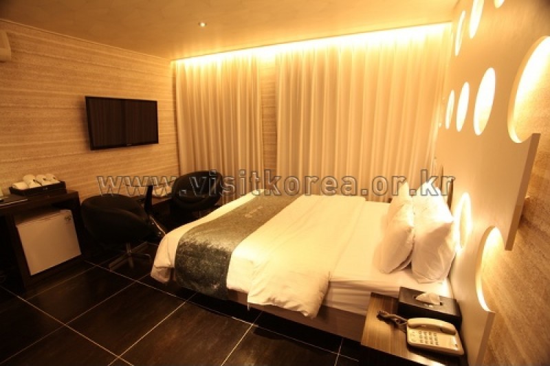 Hotel Yeon - Goodstay  (3/24)