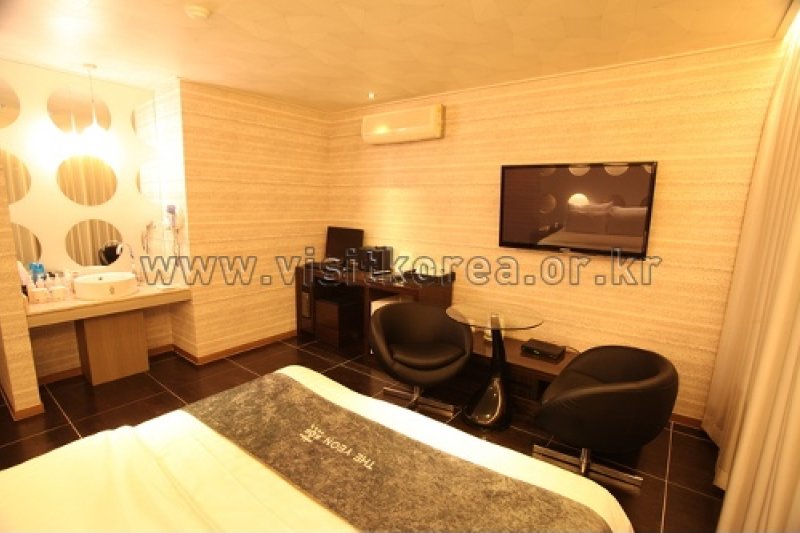 Hotel Yeon - Goodstay  (4/24)