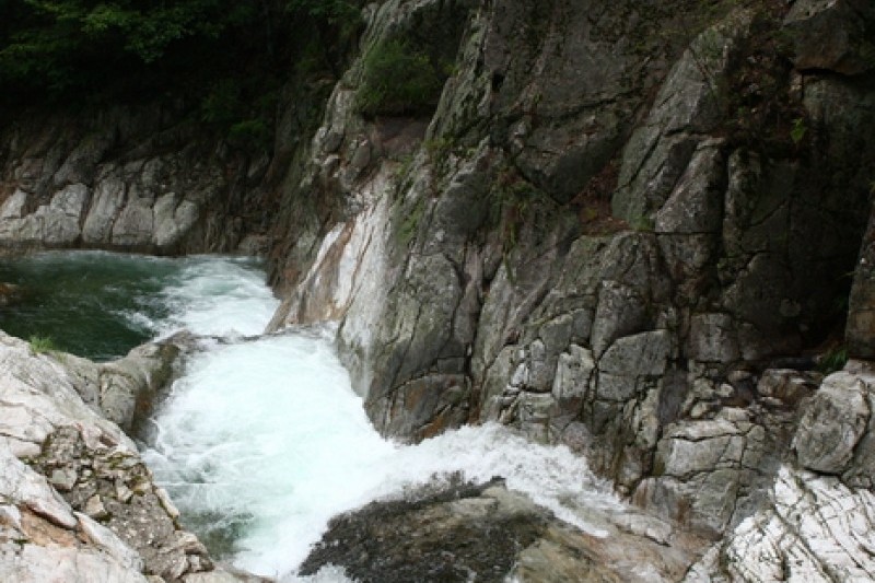 Jungwon Falls  (11/12)