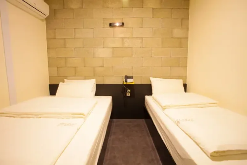 Feel Hotel - Goodstay  (17/21)