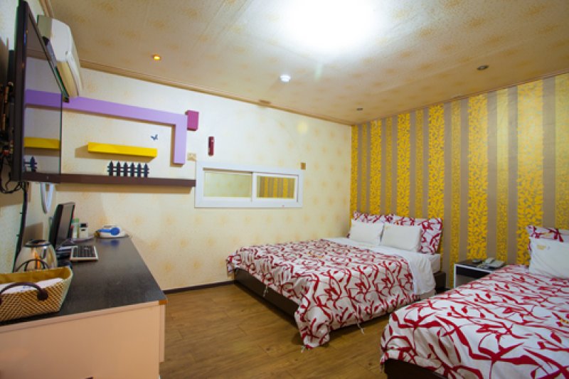 &amp;P - Goodstay  (16/19)
