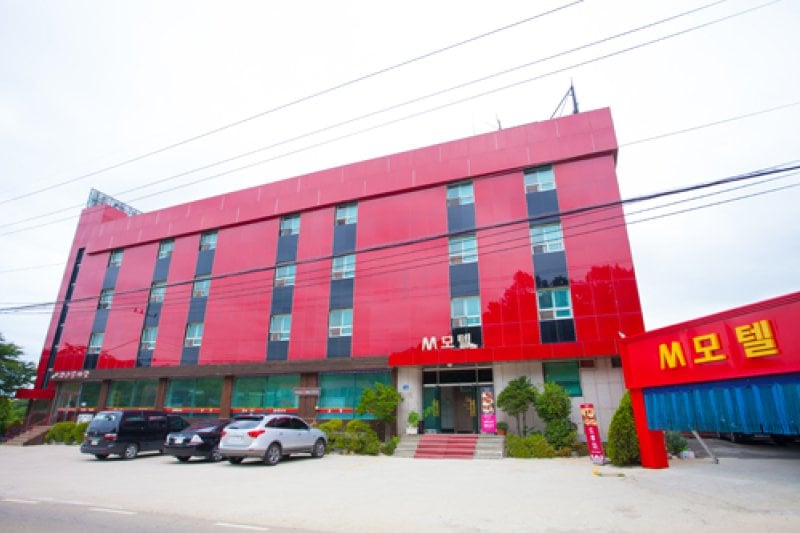 M Motel - Goodstay  (3/4)